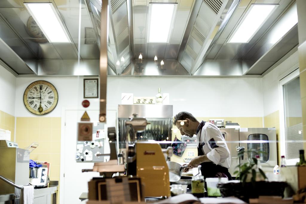 Locanda Alla Mano Forlimpopoli Bagian luar foto