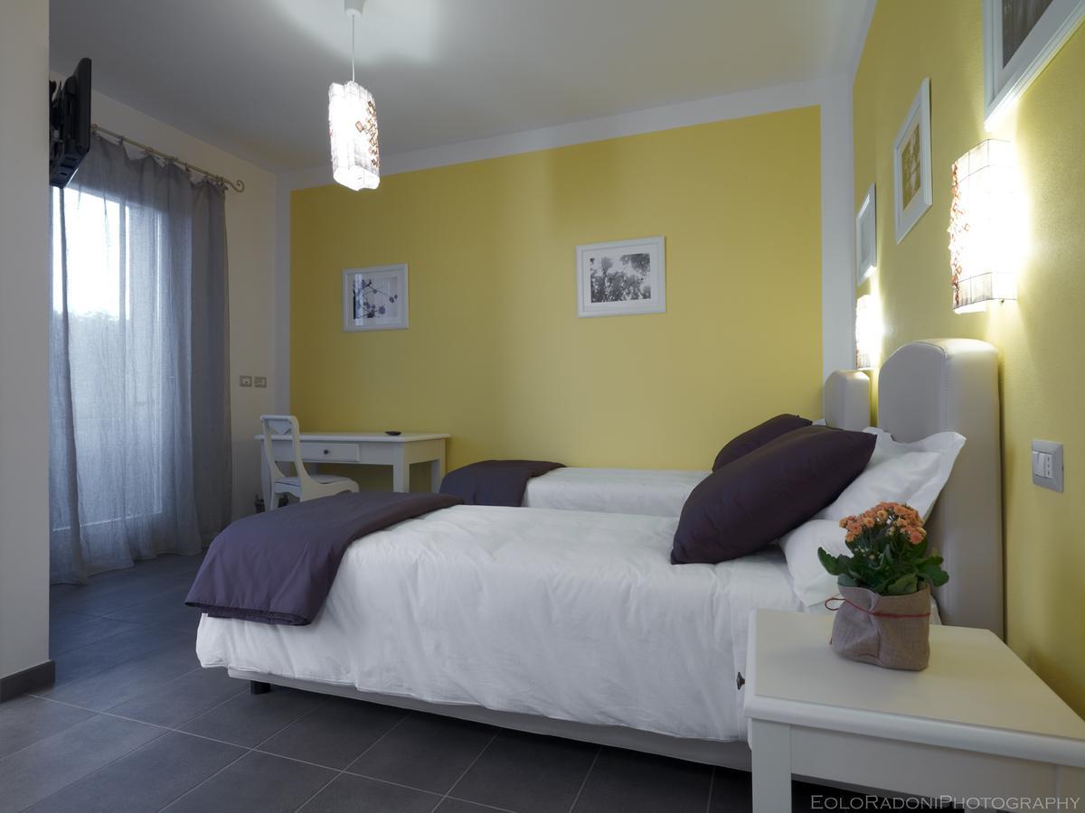 Locanda Alla Mano Forlimpopoli Bagian luar foto